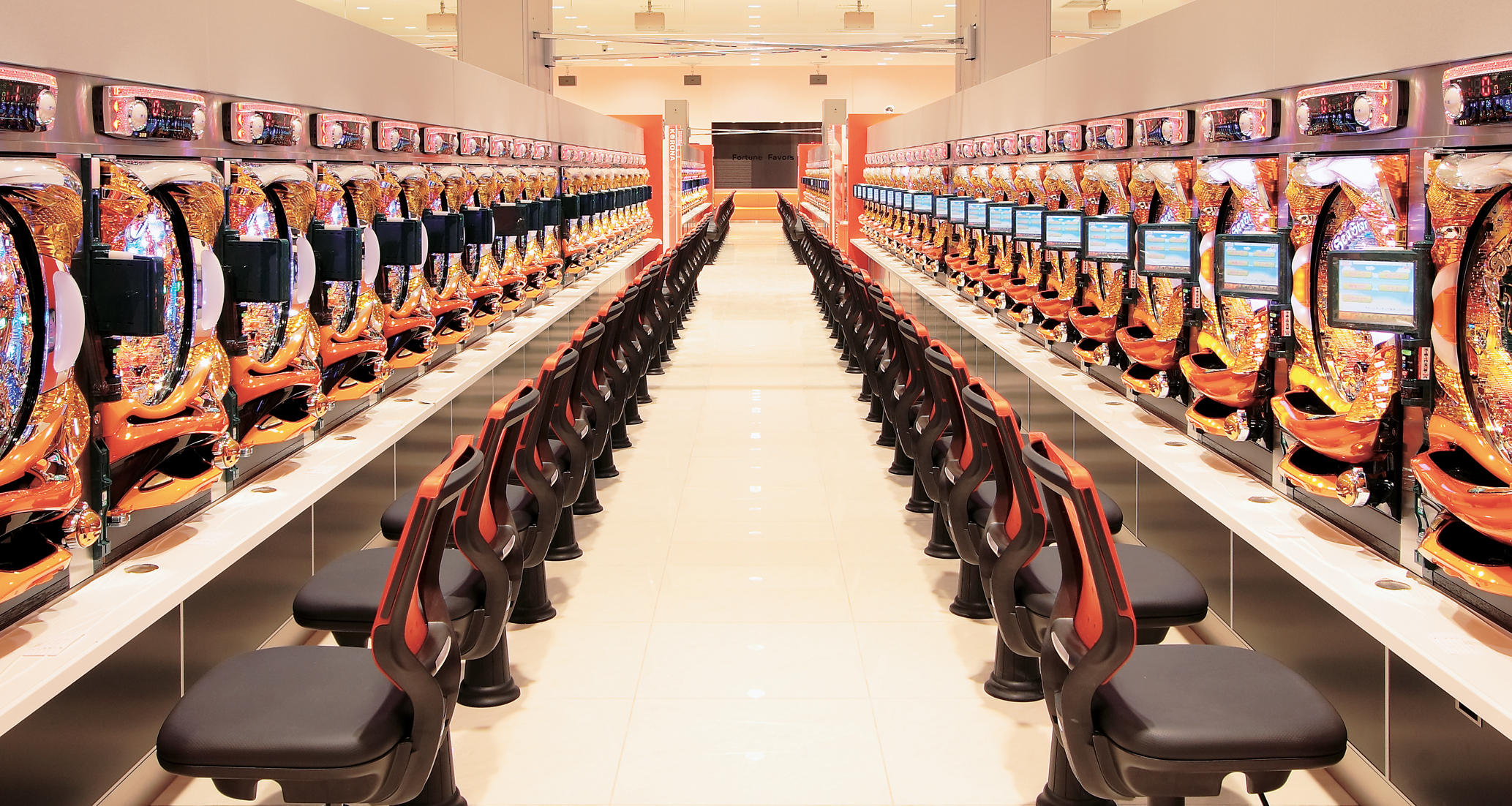 パチンコ コロナ 小牧3